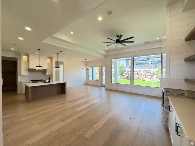 716 W Sunny Ledge Dr, Washington, UT 84780 - #3