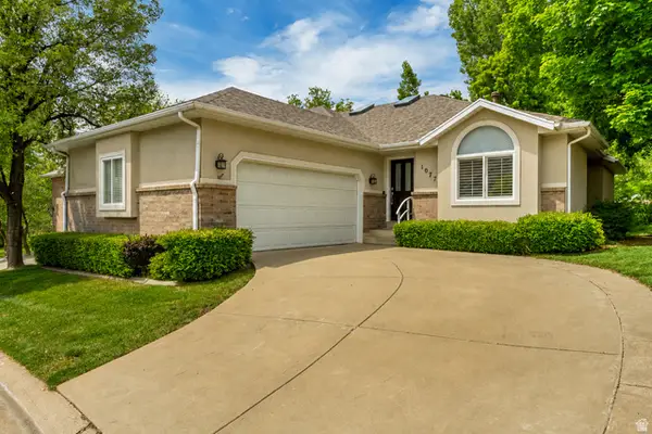 1077 E Brook Cir, Kaysville, UT 84037