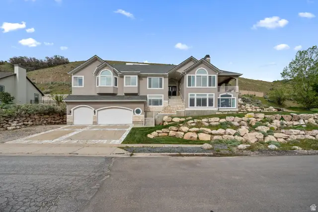 708 N Eagleridge Dr E, Bountiful, UT 84010 - #1