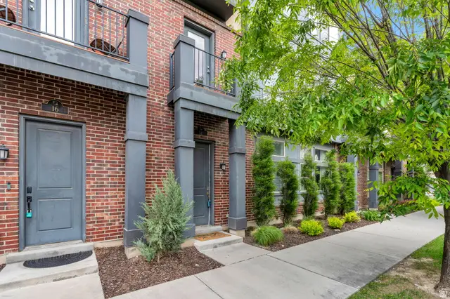 12 W Gilbride Ave, Murray, UT 84107 - #1