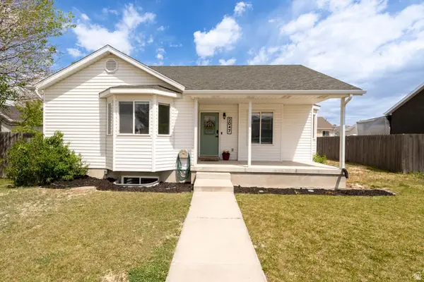 2047 E Weeping Willow Way N, Eagle Mountain, UT 84005