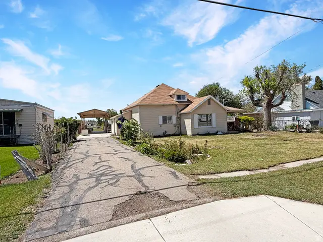 156 E Center, Huntington, UT 84528 - #1