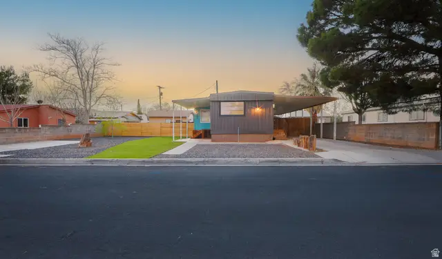422 S 175 E, Ivins, UT 84738 - #2