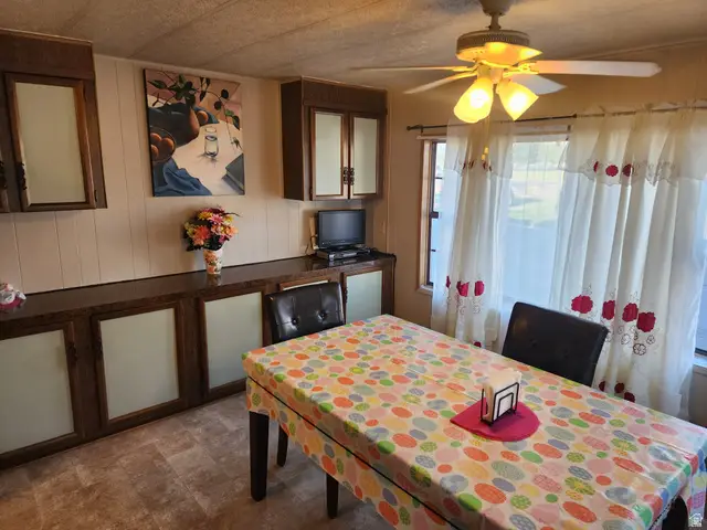 1726 W Norman Dr S, West Valley City, UT 84119 - #2