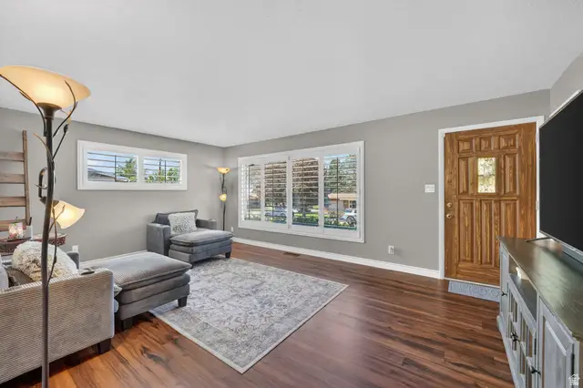 930 S Taylor E, Ogden, UT 84404 - #2