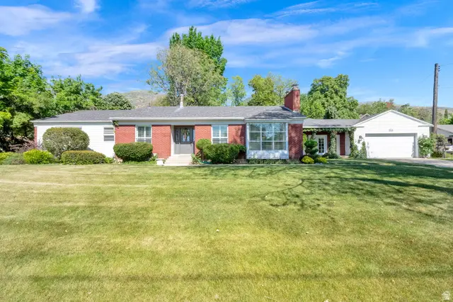 574 N 400 E, Centerville, UT 84014 - #1