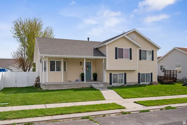 2152 E Weeping Willow Way N, Eagle Mountain, UT 84005 - #2