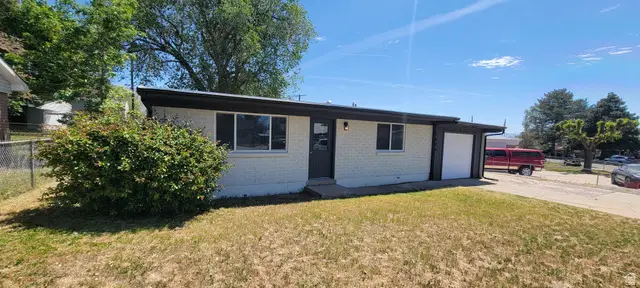 1494 N Marilyn Dr, Layton, UT 84041 - #1