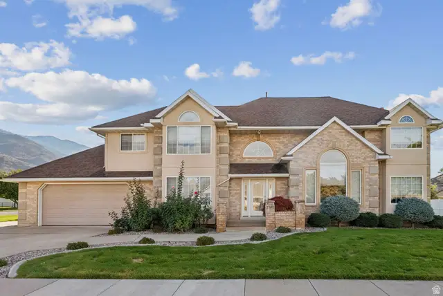 2382 Summerwood Dr, Layton, UT 84040 - #2