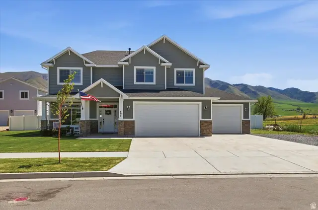 695 S 400 E, Hyrum, UT 84319 - #2