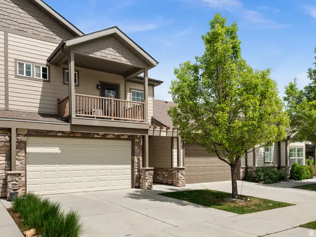 819 W Jordan Oaks Ct, Sandy, UT 84070 - #1