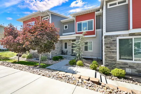 15459 S Midnight Way W, Bluffdale, UT 84065