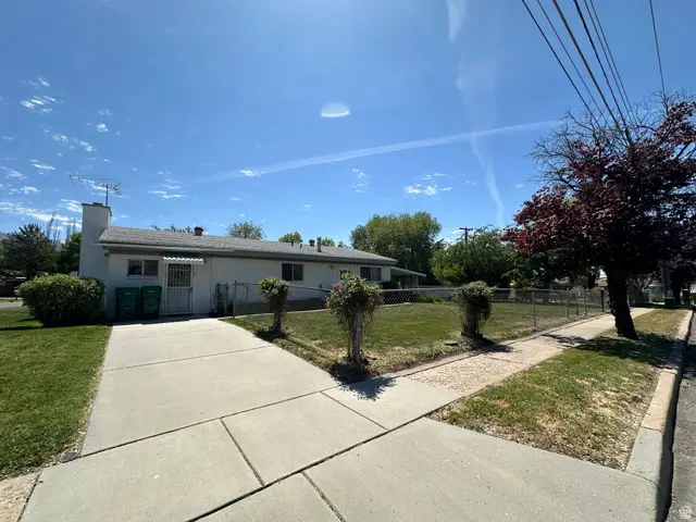 367 Hawthorne Dr, Layton, UT 84041 - #3