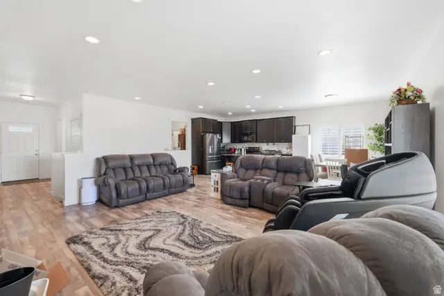 853 N Sheridan Dr, Spanish Fork, UT 84660 - #3