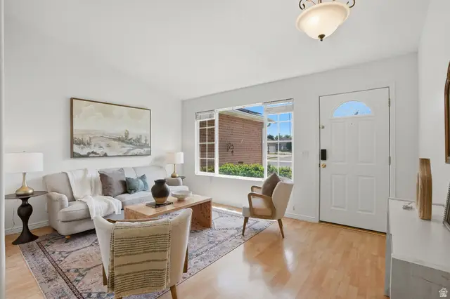 4684 W Sunny Meadow Dr S, South Jordan, UT 84095 - #3