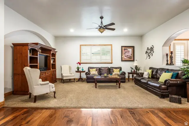 3962 W Farmingdale Ct S, South Jordan, UT 84009 - #2