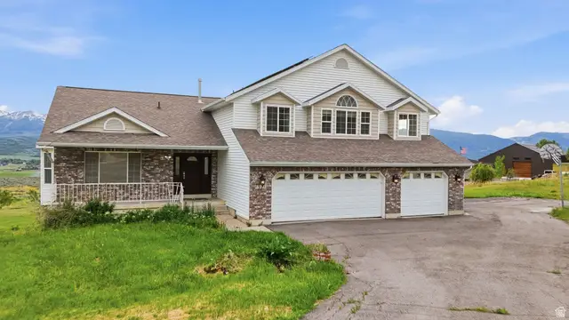 8927 E Pineview Dr N, Huntsville, UT 84317 - #2