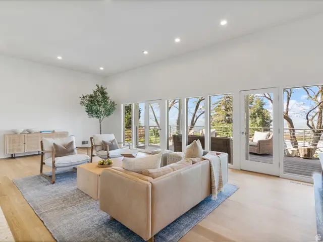 726 E 17th Ave, Salt Lake City, UT 84103 - #1
