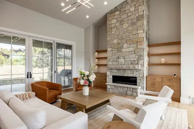 669 N Red Mountain Ct, Heber City, UT 84032 - #3