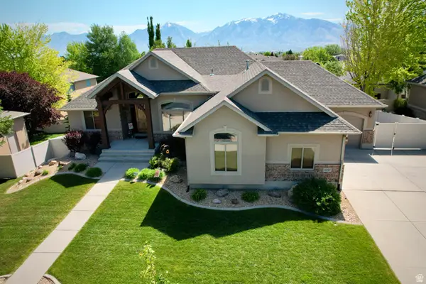 11297 S Via Bonito Dr, South Jordan, UT 84095