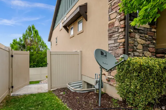 821 E Olivia Ct S, Salt Lake City, UT 84107 - #3