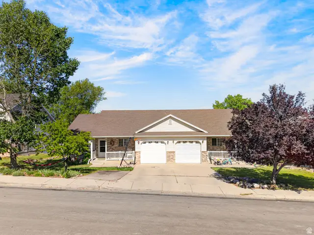 307 N Peach St, Santaquin, UT 84655 - #3