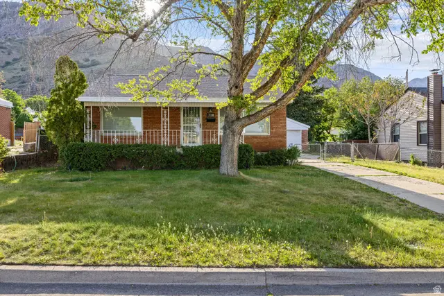 718 S Robins Ave, Ogden, UT 84404 - #3