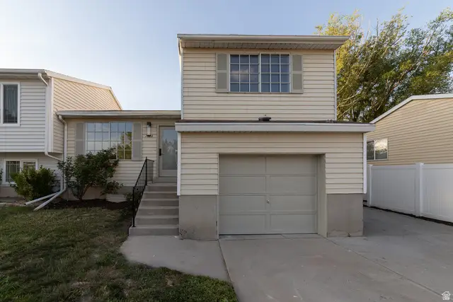 1394 W Twin Oaks Dr, West Jordan, UT 84088 - #1