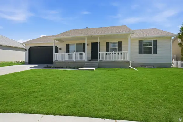 2144 E Easter Dr, Eagle Mountain, UT 84005