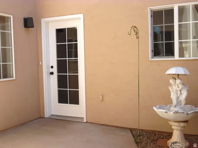 687 W Hale Ave, Moab, UT 84532 - #3