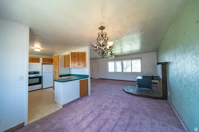 445 E Riverside Dr, Price, UT 84501 - #2