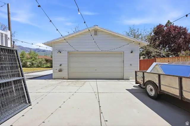 180 E 900 S, Layton, UT 84041 - #3