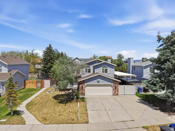 5656 W Sunkist Dr, Salt Lake City, UT 84118