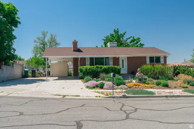 322 E Lane Cir, Sandy, UT 84070 - #2