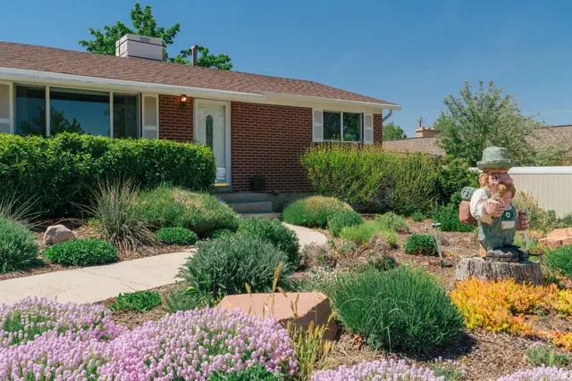 322 E Lane Cir, Sandy, UT 84070 - #3