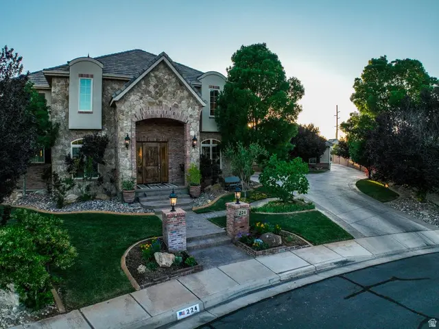 224 E 1175 S, Ivins, UT 84738 - #1