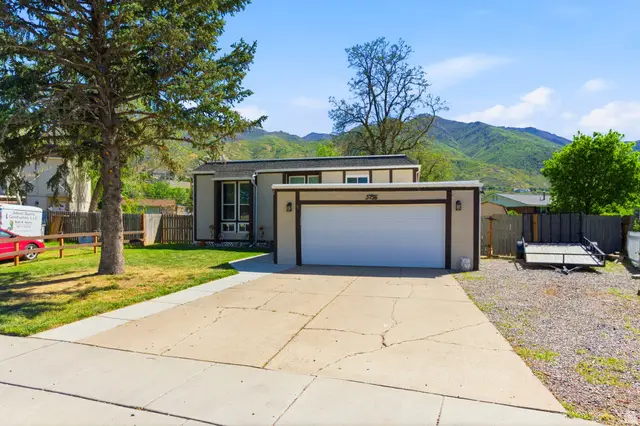 5756 S Willowood Ln E, South Ogden, UT 84403 - #2