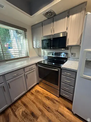 1525 E Waterbury Dr S #A, Salt Lake City, UT 84121 - #2