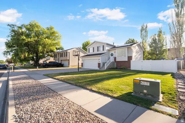 719 N 1725 W, Clinton, UT 84015 - #3