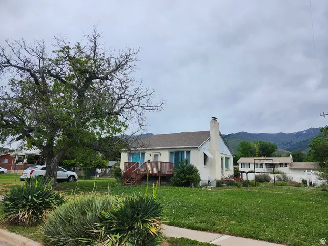 165 S 100 E, Kaysville, UT 84037 - #1