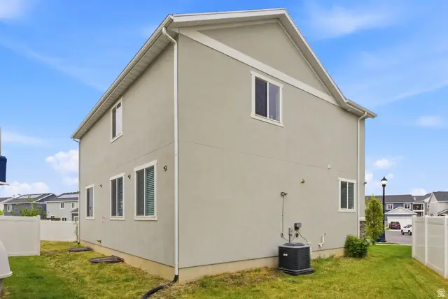 5062 W Acklins Cir, Herriman, UT 84096 - #3