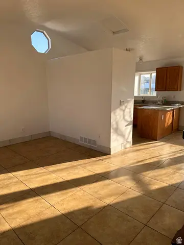 5953 W Cape Cod Dr, West Valley City, UT 84128 - #2
