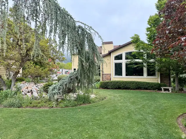 2205 E Sunset Dr, Layton, UT 84040 - #3