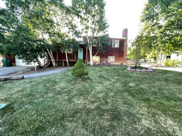 9905 N Meadow Dr E, Cedar Hills, UT 84062 - #1