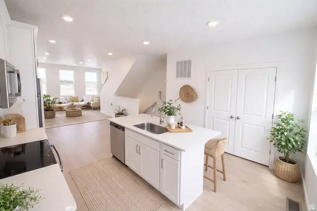 929 W Havorsen Pkwy #224, Saratoga Springs, UT 84045 - #3
