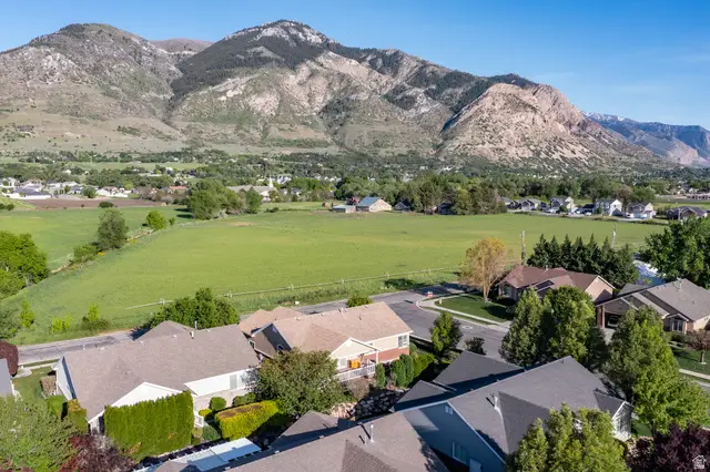 2205 N 600 E, North Ogden, UT 84414 - #2