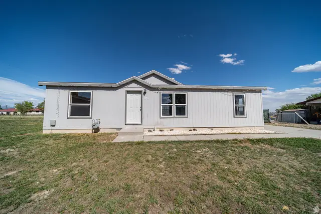 117 S Maple St, Wellington, UT 84542 - #1