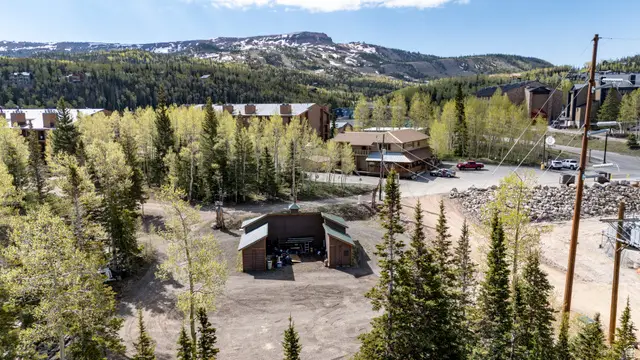 539 N Half Circle Dr, Brian Head, UT 84719 - #2
