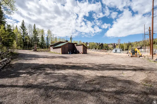 539 N Half Circle Dr, Brian Head, UT 84719 - #3