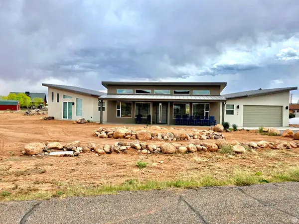 240 N 250 W, Torrey, UT 84775